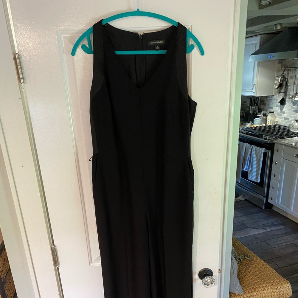Dressy jumpsuit! Pockets!